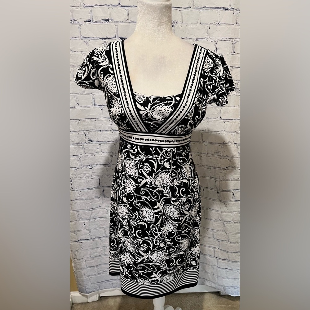 Ann Taylor Loft Women's Empire Waisted Short Sleeve Black White Floral Dress 0